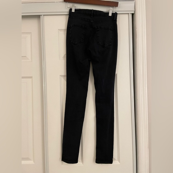 Fashion Nova Black Ripped High-Waisted Skinny Jeans Size 5 - Picture 3 of 6